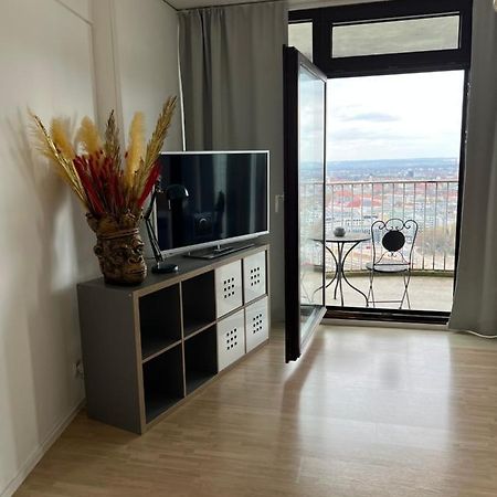 Cityapartment Im 33. Stock Аугсбург Экстерьер фото