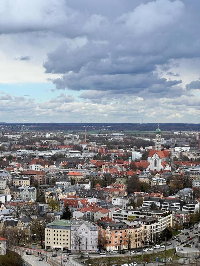 Cityapartment Im 33. Stock Аугсбург Экстерьер фото